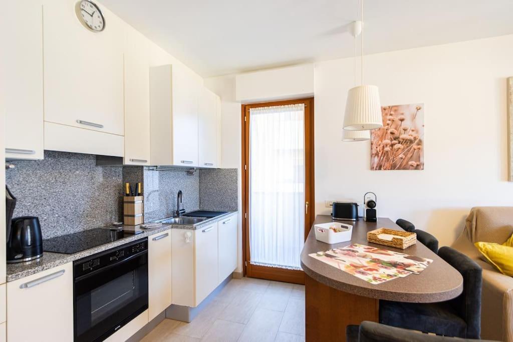 Wraparound Lake Views Bellavista Residence Campione dʼItalia Buitenkant foto